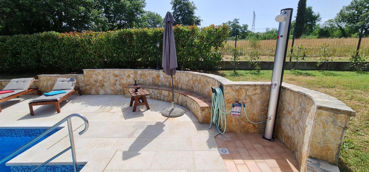 Sunny Garden Villa With Pool Loborika Экстерьер фото