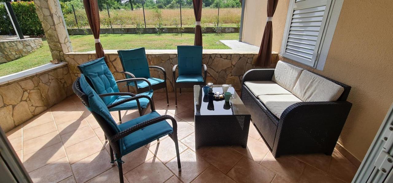 Sunny Garden Villa With Pool Loborika Экстерьер фото