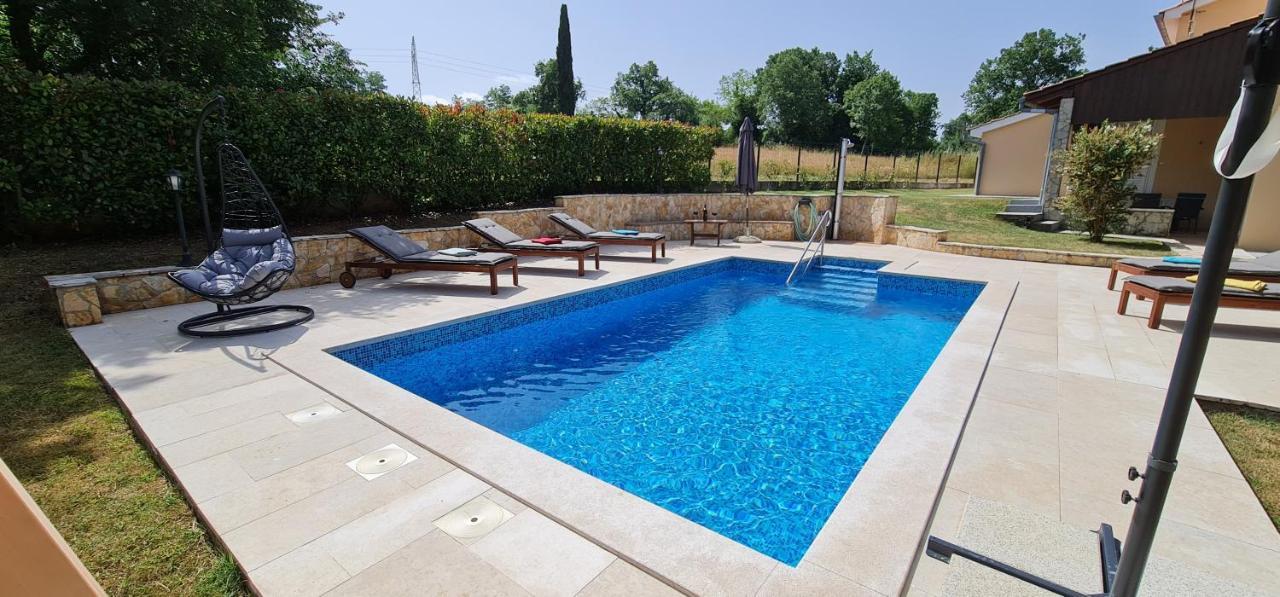 Sunny Garden Villa With Pool Loborika Экстерьер фото