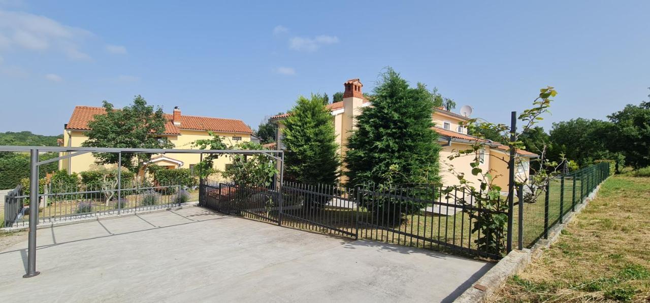 Sunny Garden Villa With Pool Loborika Экстерьер фото